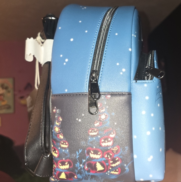 Brand New! Loungefly Disney The Nightmare Before Christmas Mini Backpack - Picture 2 of 4